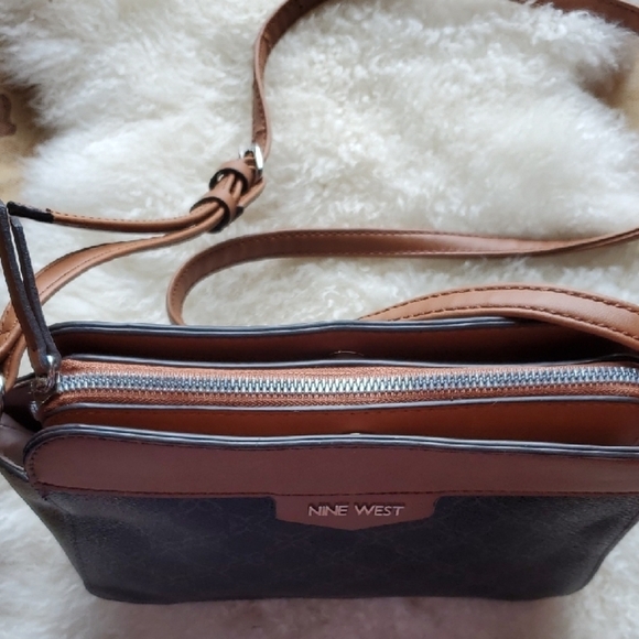 Nine West Tan and Black Crossbody Bag - Picture 6 of 13